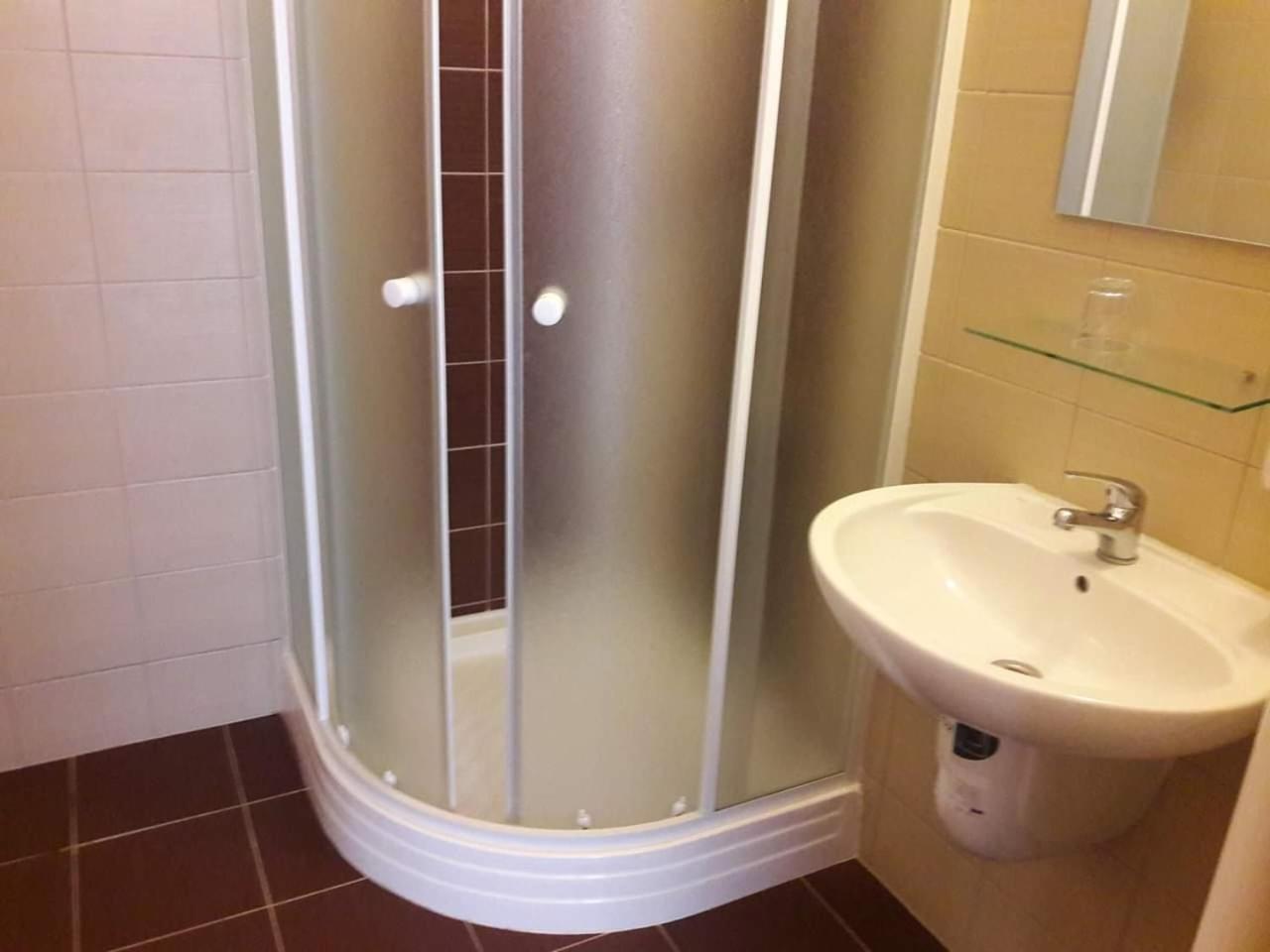 Hotel Bily Lev Рокицани Экстерьер фото