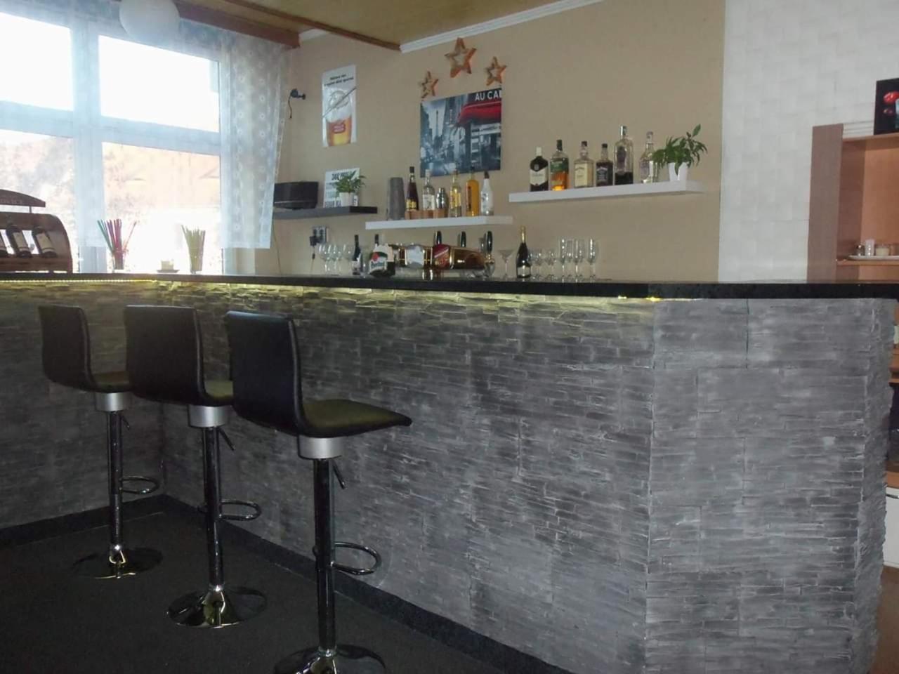 Hotel Bily Lev Рокицани Экстерьер фото